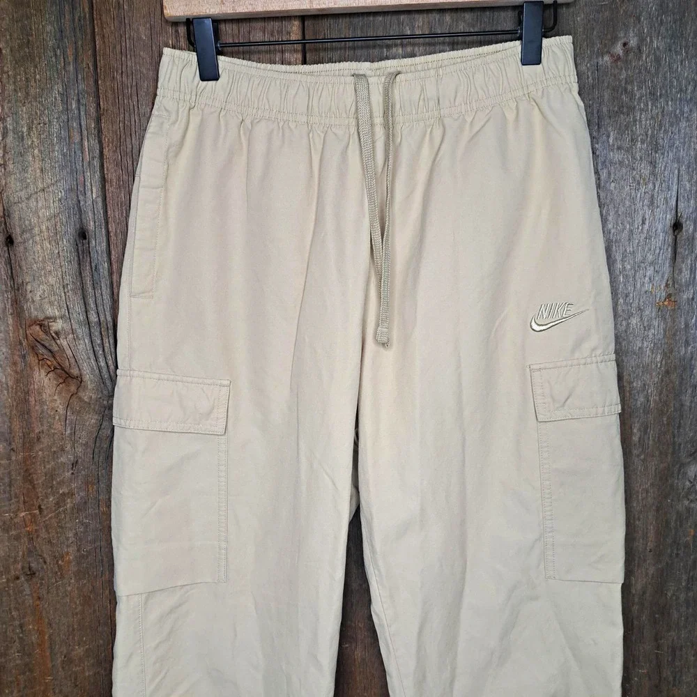 Nike Sportswear Gorpcore Lite Y2k Vibes Woven Nylon Cargo Pants Men S Beige